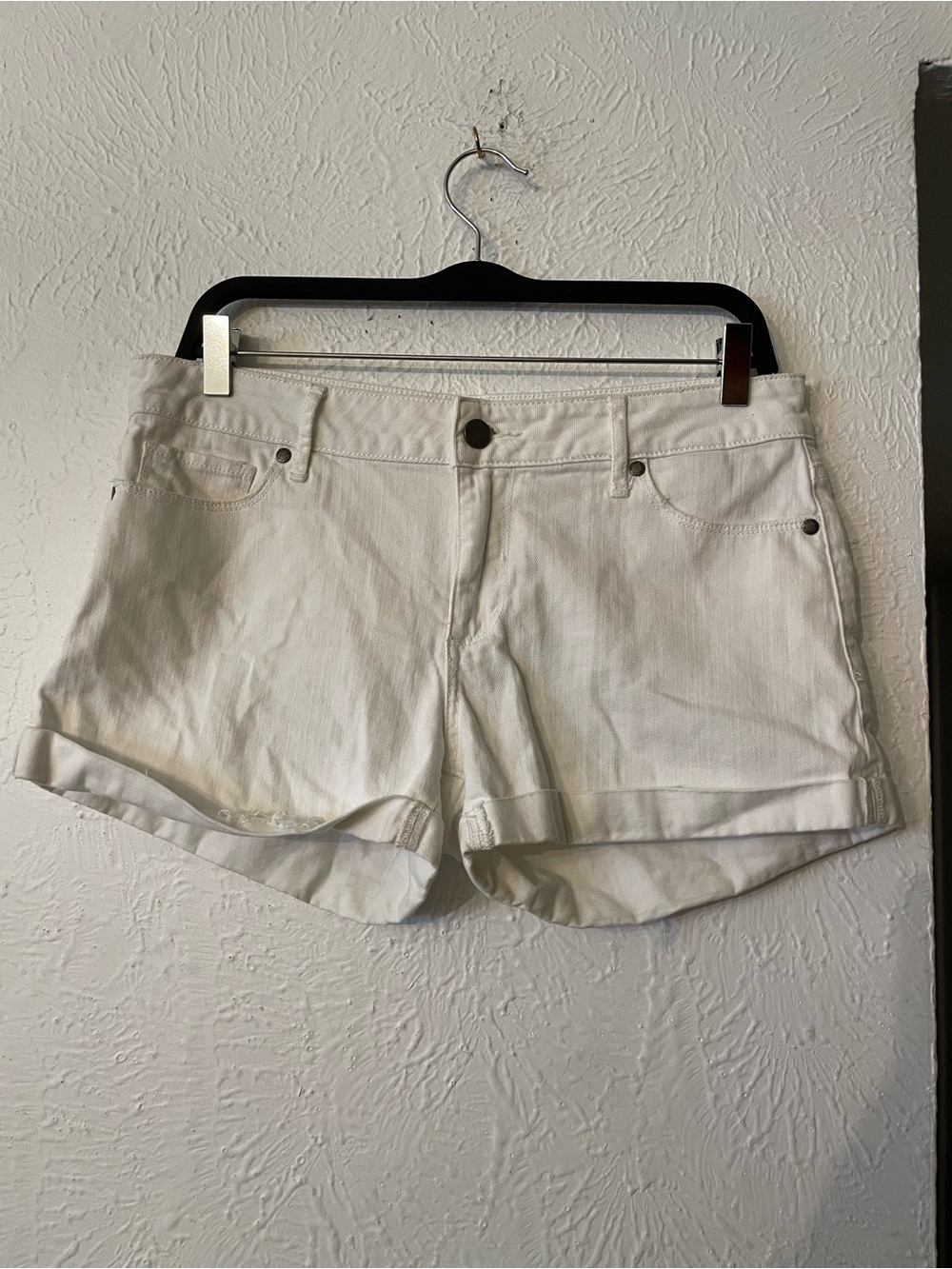 PAIGE White Rolled-Hem Denim Shorts Size 29